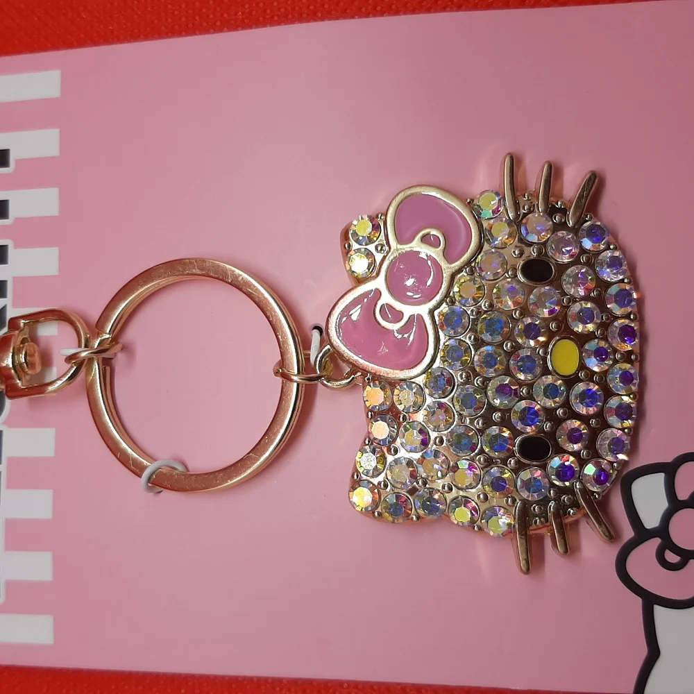 Hello Kitty Rhinestone Keychain - Picture 5 of 6